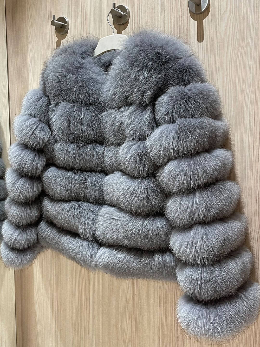 CHAQUETA DE PIEL GENUINA DE ZORRO ESMERALDA