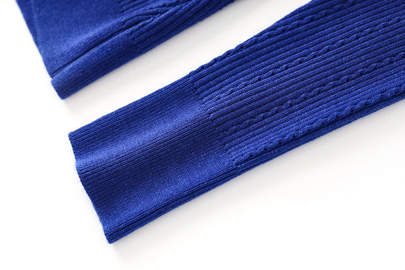 Top Sia in lana a maniche lunghe in blu reale