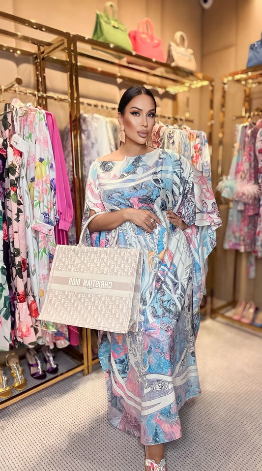 Vestido de seda en azul claro/rosa