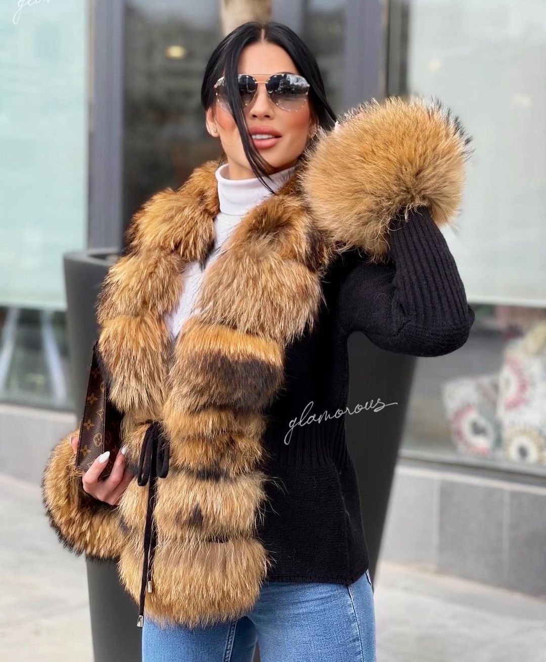 CÁRDIGAN CORTO DE PUNTO Y CASHMERE DE PIEL DE MAPACHE EN NEGRO
