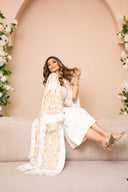 Abaya in lana ricamata in bianco