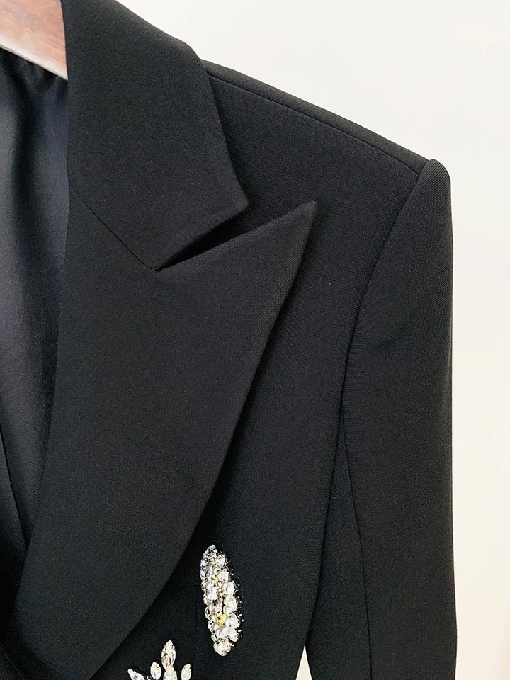 BLAZER CON CINTURA CON DIAMANTI SWAROVSKI