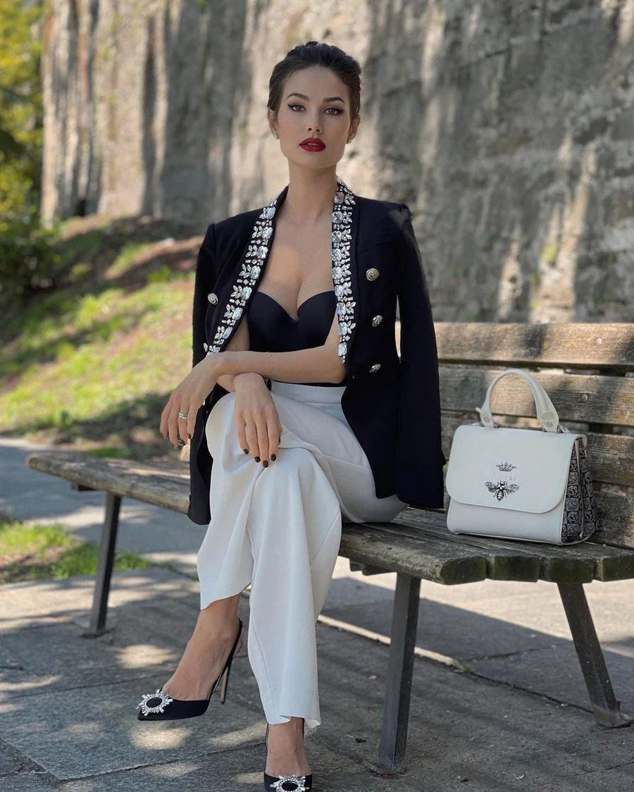 BLAZER DOPPIOPETTO IN NERO CON STRASS 