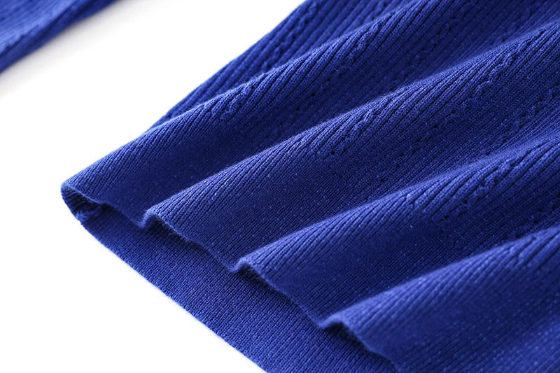 Top Sia in lana a maniche lunghe in blu reale
